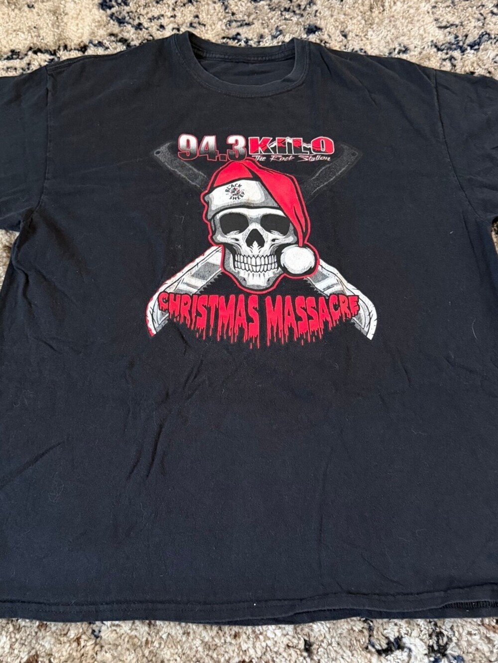 94.3 KILO Christmas Massacre Skull Tee L Black Santa Hat